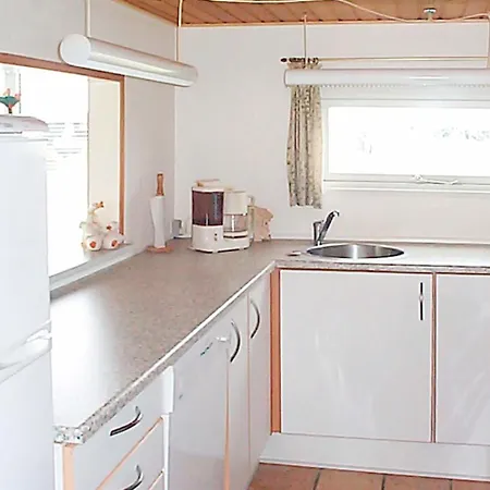 Three-bedroom Holiday In 2 Casa vacanze